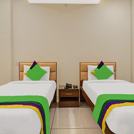 Treebo Virat Residency, Us Consulate Hotell Hyderabad Exteriör bild