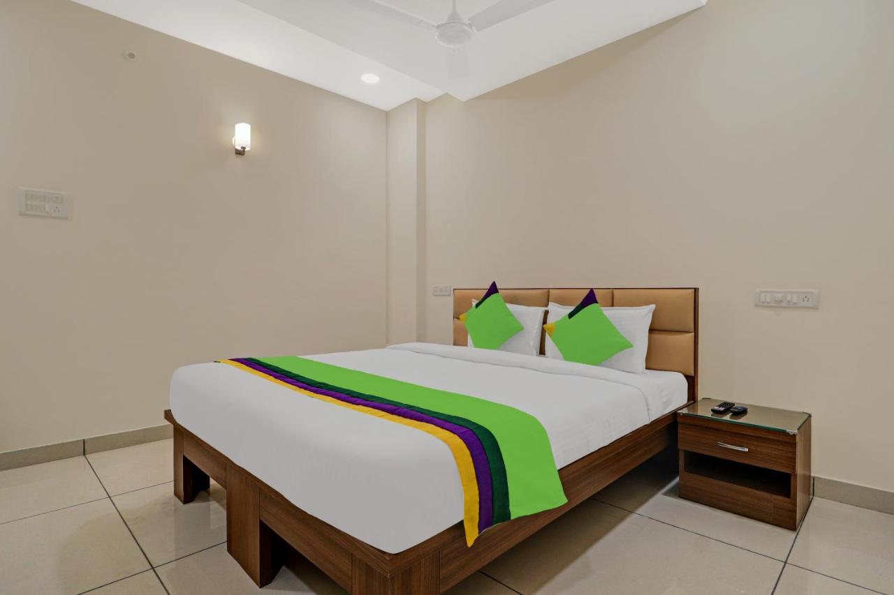 Treebo Virat Residency, Us Consulate Hotell Hyderabad Exteriör bild