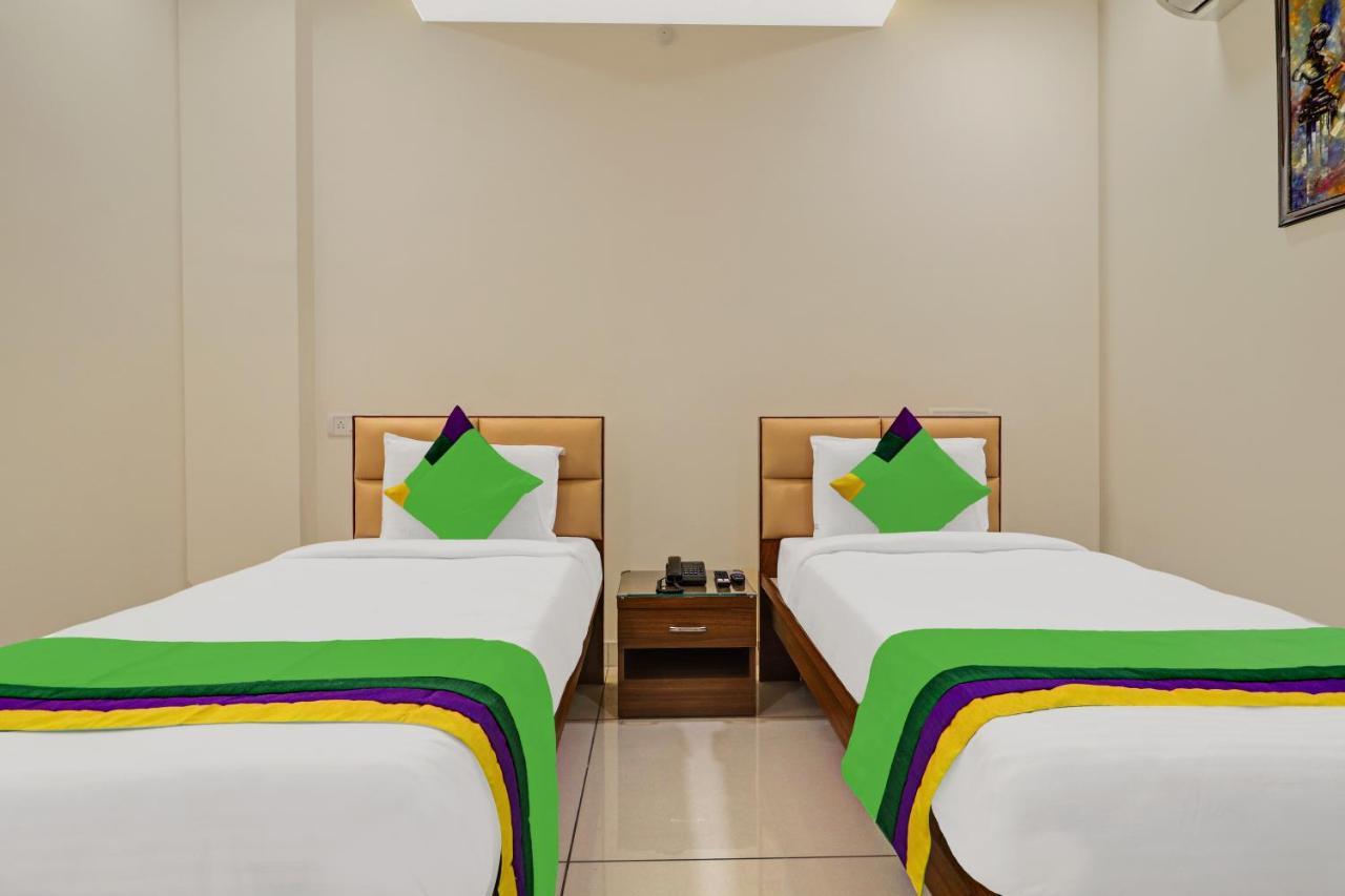 Treebo Virat Residency, Us Consulate Hotell Hyderabad Exteriör bild